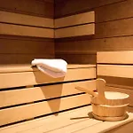 Hottonruy 4 *